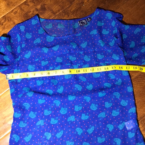 🔴 Women’s Hello Kitty Blouse - Picture 3 of 6
